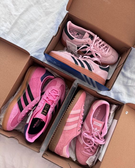 Adidas Spezial & Adidas Gazelle: Comparison of Two Iconic Sneakers COLLECT Adidas Spezial & Adidas Gazelle: Comparison of Two Iconic Sneakers COLLECT