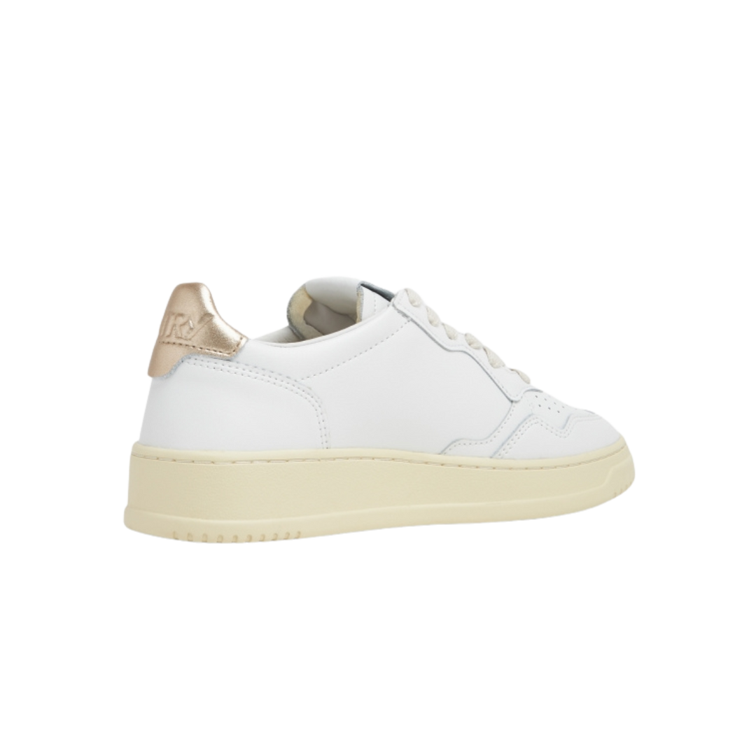 Autry Medalist Low Women - Leat/Leat Wht/Gold sneakers – view 3