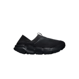 On Running Cloudsoma Moc M in Black with laceless slip-on design and collapsible heel