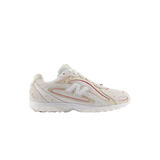 New Balance 204L – Sea Salt | Bone | Pink Eraser