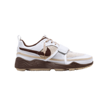 Nike Zoom Field Jaxx Travis Scott Light Chocolate – exclusive Nike trail sneakers, Travis Scott collaboration, light brown and cream colorway, rugged streetwear design with retro outdoor vibes