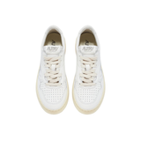 Autry Medalist Low Sneakers In White Leather – view 2