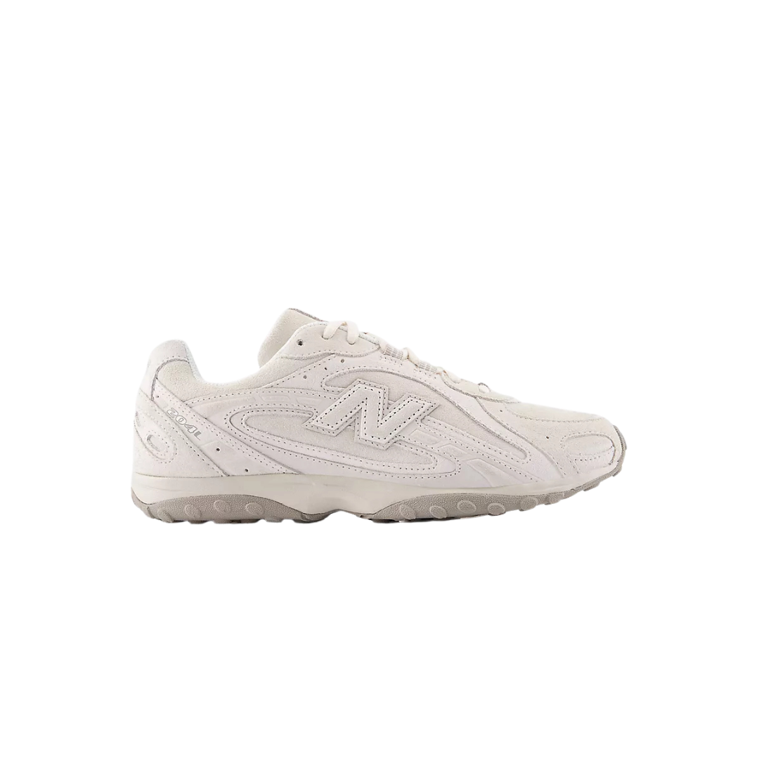 New Balance 204L Timberwolf – image 1 | COLLECT Barcelona