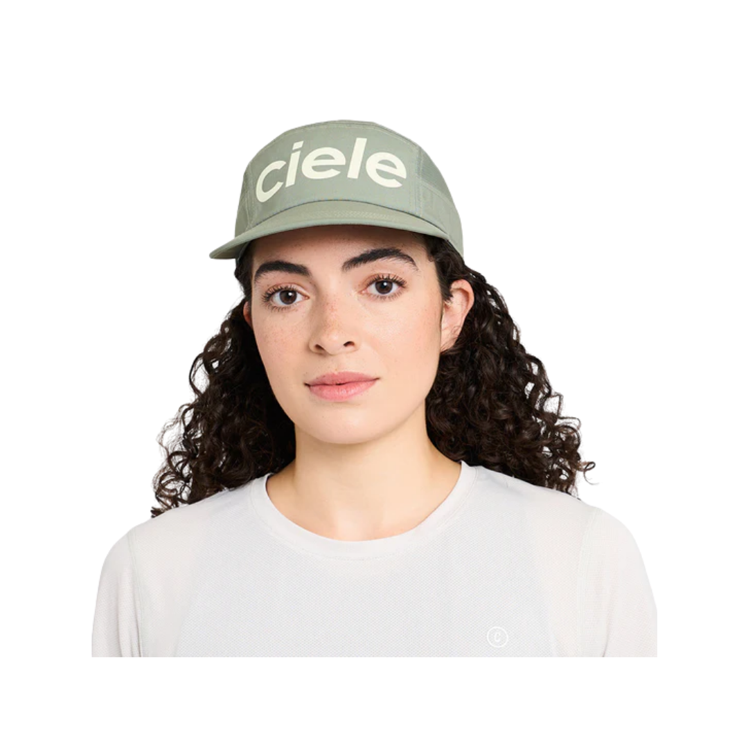 Ciele GOCap Comp Century Running Cap in Toad Green