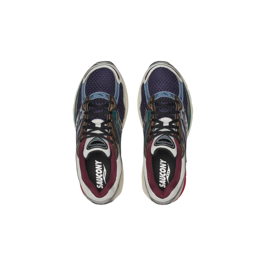 Saucony ProGrid Omni 9 Sneakers in Naval and Multi
