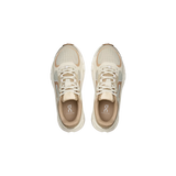 On Running Cloudtilt Arc W in Grain/Ivory with textured overlays and cushioned sole
