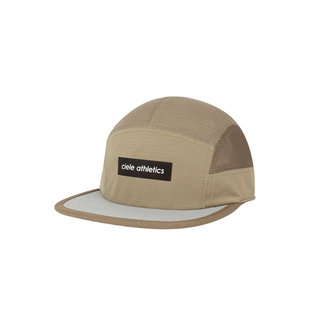 Ciele GOCap Field IconicBar in Canvas Cub with reflective Iconic Bar logo and SOFTflat brim
