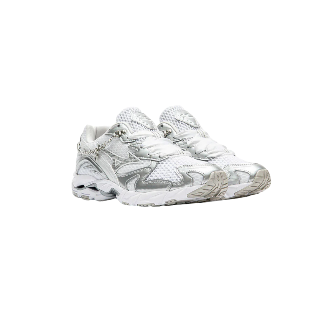 Mizuno Wave Rider 10 sneakers in Cloudscape with Silver and Ultimate Gray details