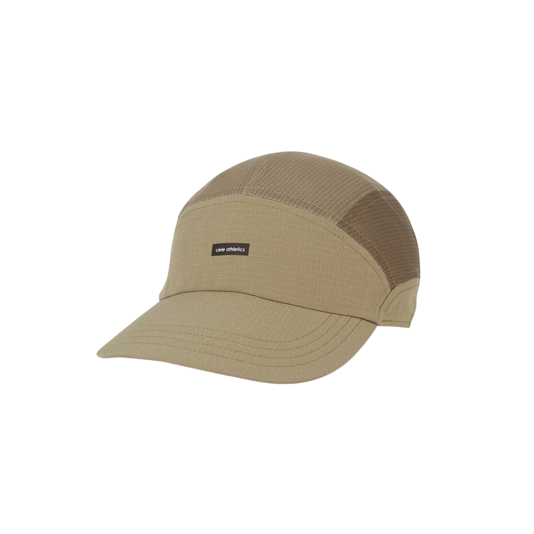 Ciele FSTCapSC Field IconicBarSL cap in Canvas Cub with breathable FLOWmesh™ panels
