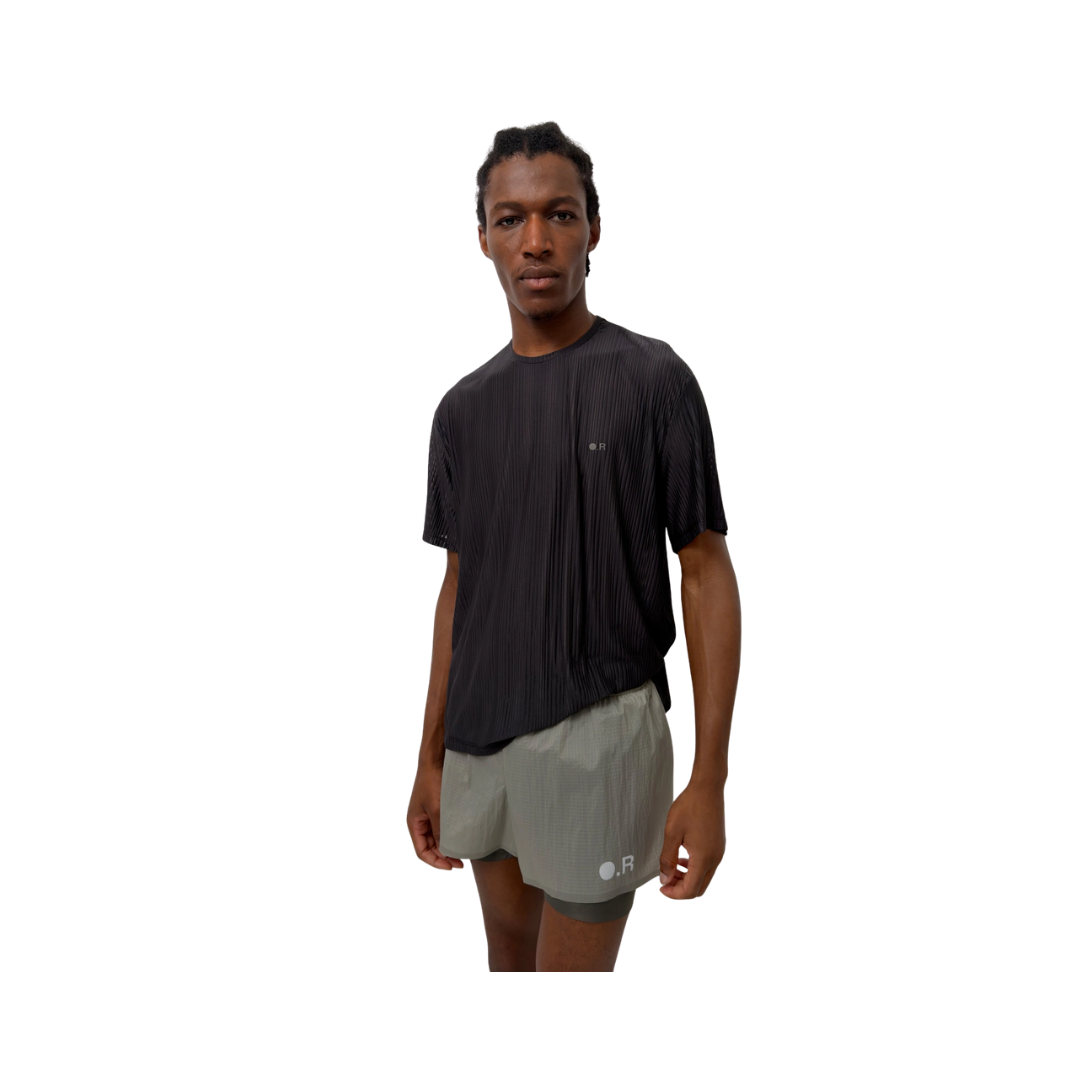 Optimistic Runners Glossy T-Shirt in Black with glossy vertical lines