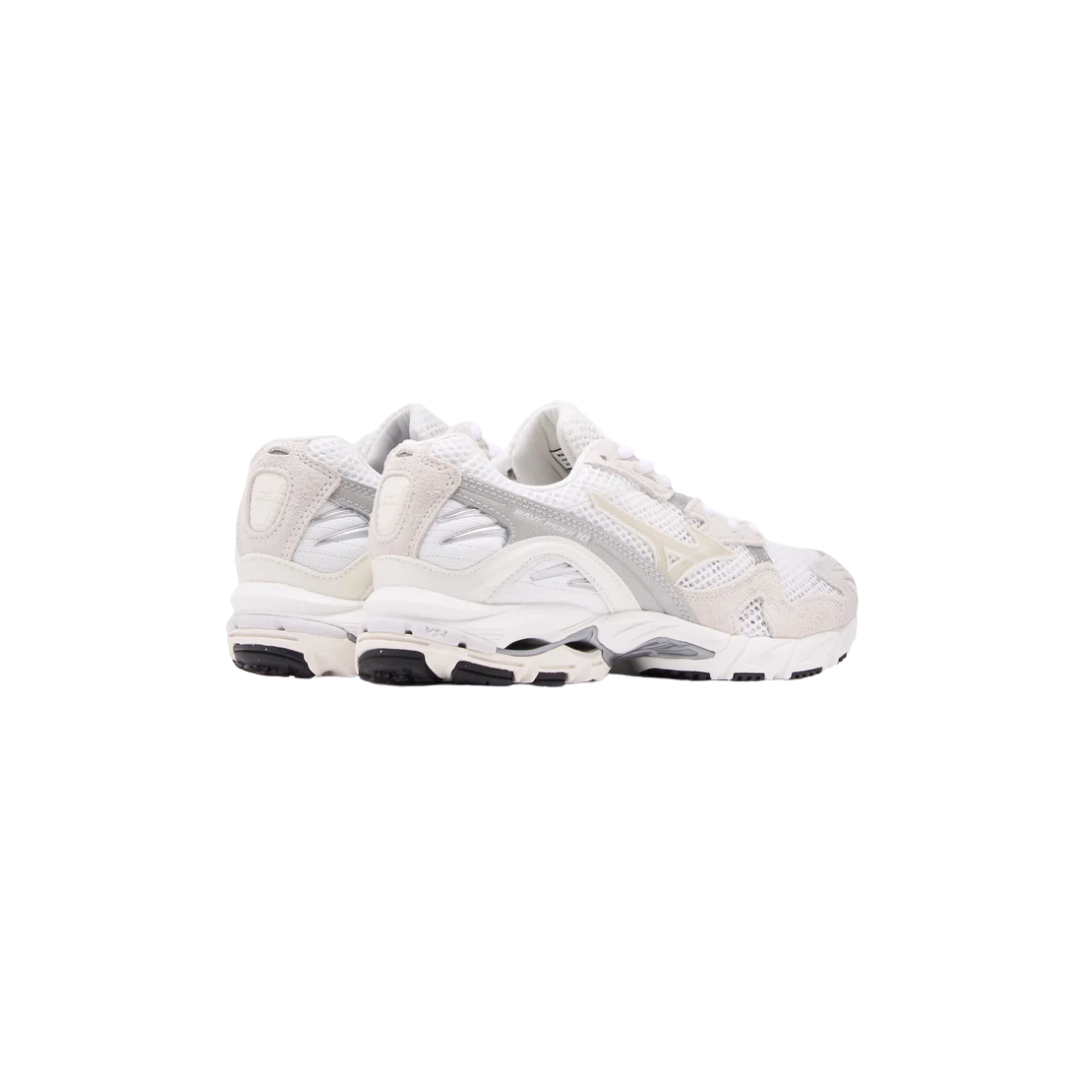 Mizuno Wave Rider 10 sneakers in Off White with retro running-inspired design