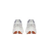 Saucony Endorphin Speed 5 W in White | Gum running shoes – view 3