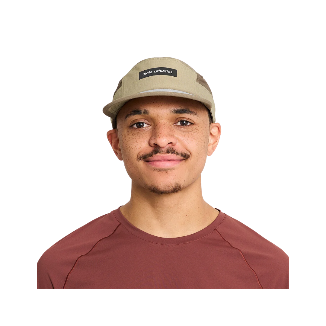 Ciele GOCap Field IconicBar in Canvas Cub with reflective Iconic Bar logo and SOFTflat brim