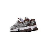 Saucony Progrid Omni 9 - White/Brown