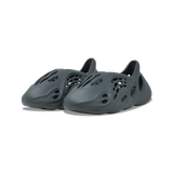 Adidas Yeezy Foam RNR Carbon