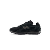 New Balance 204L Triple Black sneakers – view 2