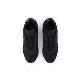 New Balance 204L Triple Black sneakers – view 3